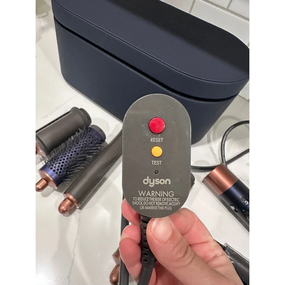 Dyson Airwrap Multi-Styler Complete Long All Attachments & Storage Case